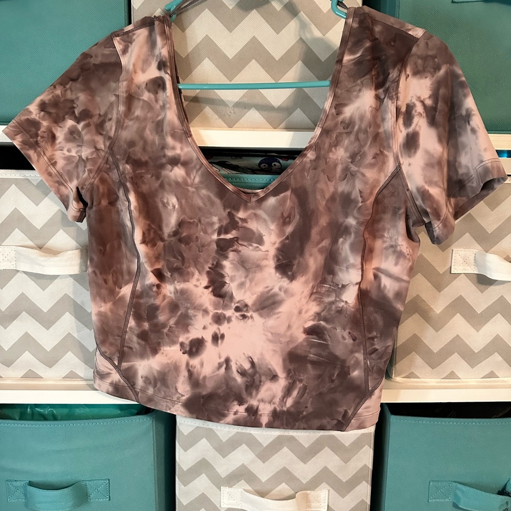 NWOT Lululemon align tee diamond dye mink berry